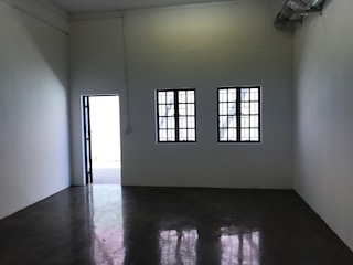 To Let commercial Property for Rent in Maitland Western Cape